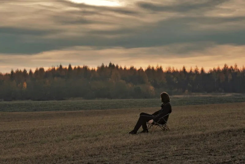 Logging Off the Self: What People Find When They Stop Living for the Feed